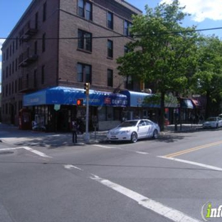 Mi Pequeno El Salvador Restaurant - Jackson Heights, NY