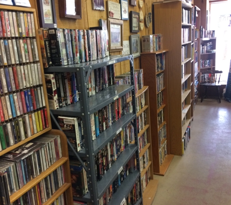 The Pony 2nd Hand Store - Wickenburg, AZ. We clear Storage Lockers at Auction