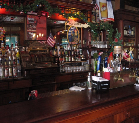 Sleder's Family Tavern - Traverse City, MI