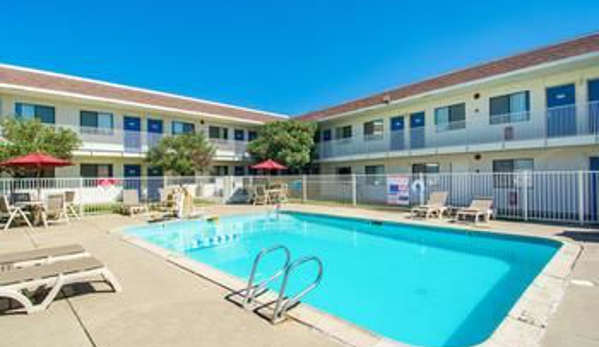 Motel 6 - Redding, CA