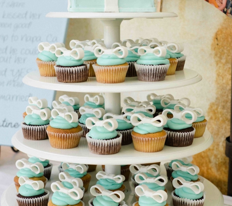 Supreme Sweets - Sonoma, CA. Tiffany themed wedding desserts