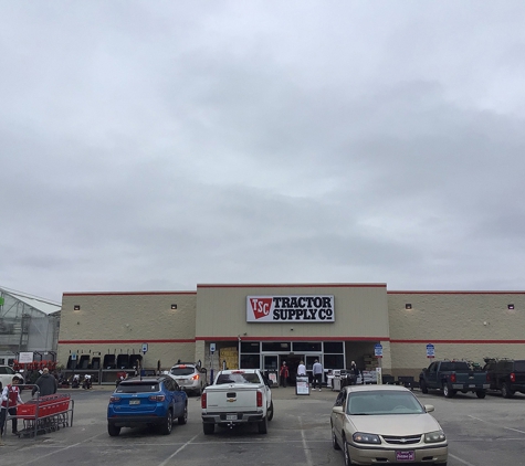 Tractor Supply Co - Hurricane, WV