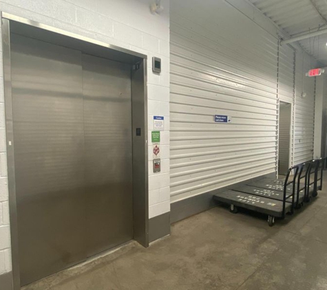 Extra Space Storage - Scottsdale, AZ