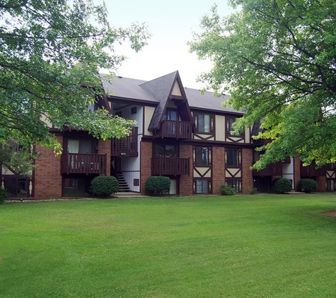 Briarwood Apartments - Benton Harbor, MI