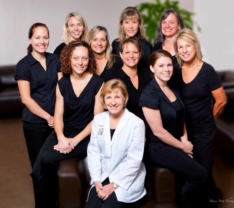 Laurie T Hanschu DDS - Carmichael, CA