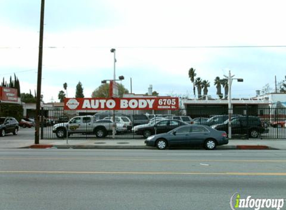 Folks Auto Body - Reseda, CA