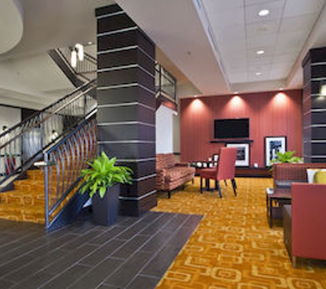 Hampton Inn & Suites Columbus-Downtown - Columbus, OH