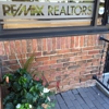 Re/Max gallery