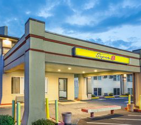 Super 8 by Wyndham North Sioux City - North Sioux City, SD