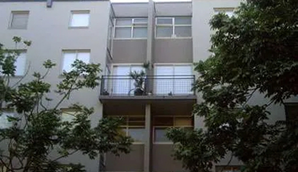 J&E Kogan Pty Ltd - Bondi Beach, NSW