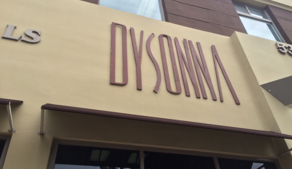 Dysonna Hair Studio - Los Angeles, CA. DYSONNA