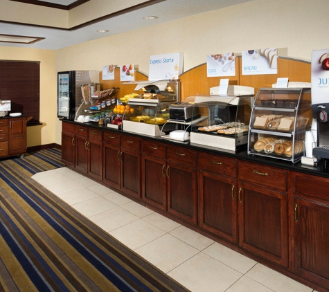 Holiday Inn Express & Suites San Antonio-West(Seaworld Area - San Antonio, TX