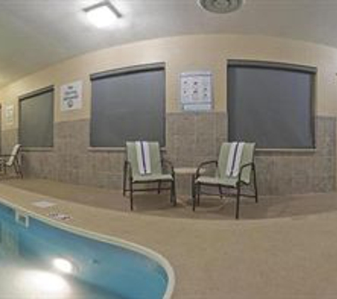 Holiday Inn Express & Suites Ashtabula-Geneva - Austinburg, OH