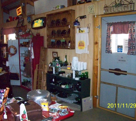 Heavens Hill Antique's and More - Guttenberg, IA