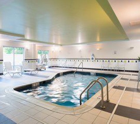 Fairfield Inn & Suites - Huntingdon, PA