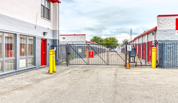 CubeSmart Self Storage - Mundelein, IL