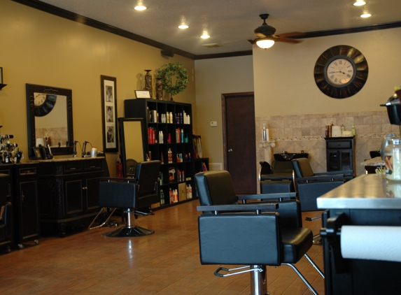 Terzetto Hair - Mc Kees Rocks, PA