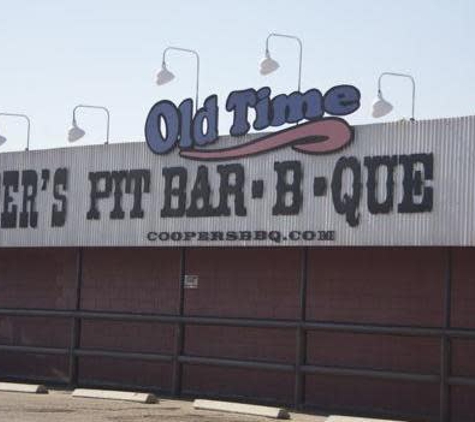 Coopers Old Time Pit BBQ - Llano, TX