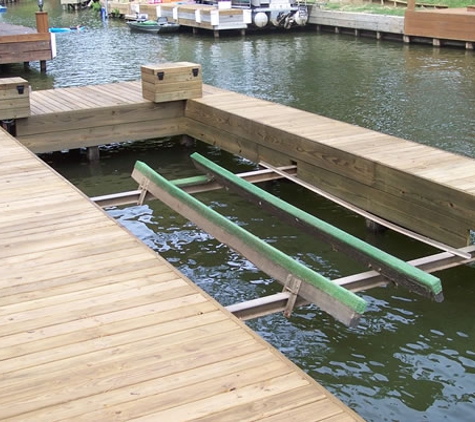 Anchor Boatlifts - Montgomery, TX