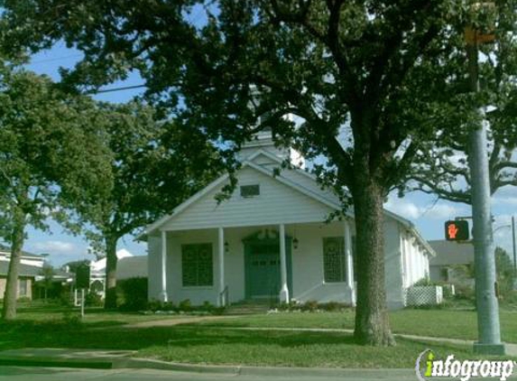 Woods Chapel Baptist Church - Arlington, TX