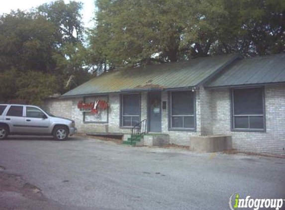 Cuttin Up Hair Salon - New Braunfels, TX