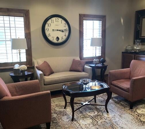 Moore's Chapel Funeral Home - Fayetteville, AR