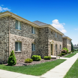 Stone Point Apartments - Menomonee Falls, WI