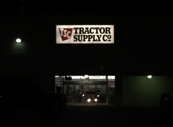 Tractor Supply Co - Muscle Shoals, AL