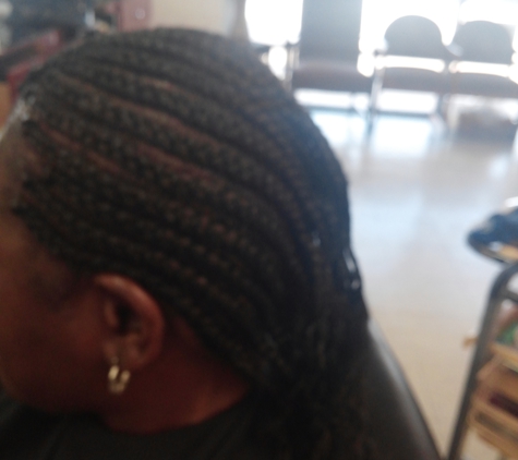 CLASSIC Braids &WEAVES - Houston, TX