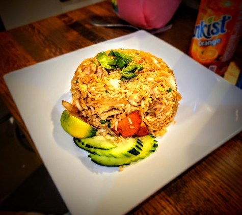 Yumyum Thai Kitchen - Columbus, WI. Shrimp Fried Rice