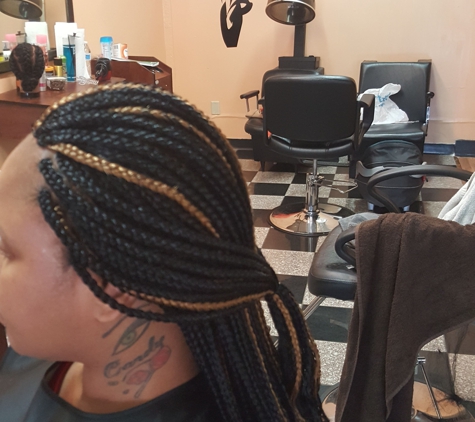 Ama professional african hair braiding - Steelton, PA