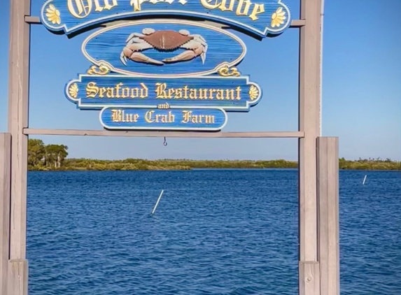 Peck's Old Port Cove - Crystal River, FL