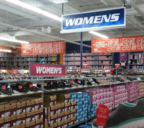 SKECHERS Warehouse Outlet - Westminster, CA