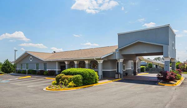 Quality Inn & Suites Greenville - Haywood Mall - Greenville, SC