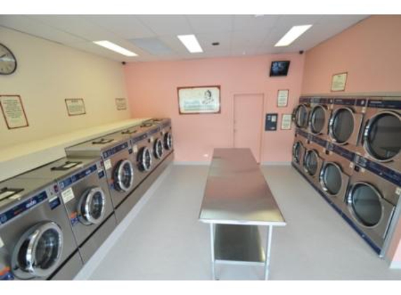 Smalls Laundromat - Upper Coomera, QLD