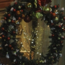 Lisa Decorates - Holiday Lights & Decorations