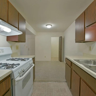 Cordoba Apartments - Farmington Hills, MI