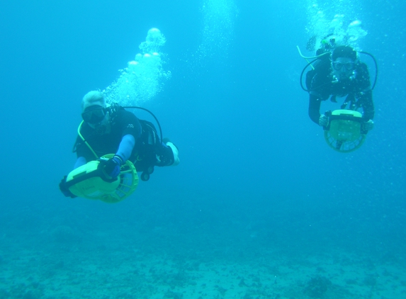 Aloha Dive Center - Lahaina, HI