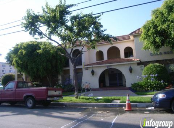 Casa Monterey Apartments - Bellflower, CA