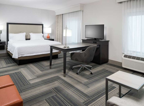 Hampton Inn & Suites by Hilton Atlanta Perimeter Dunwoody - Atlanta, GA