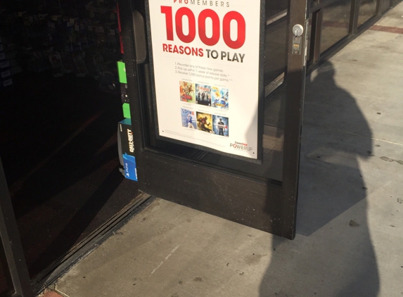 GameStop - Montclair, CA