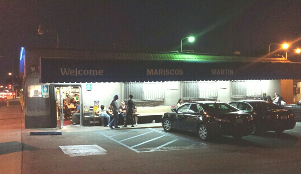 Mariscos Martin Inc. - La Puente, CA. Outside and waiting section