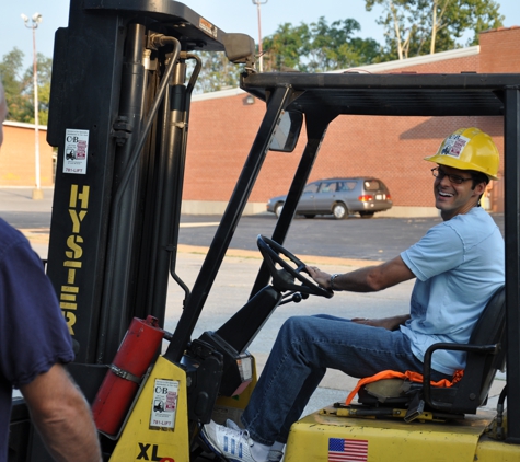 C & B Lift Trucking Service - Saint Louis, MO