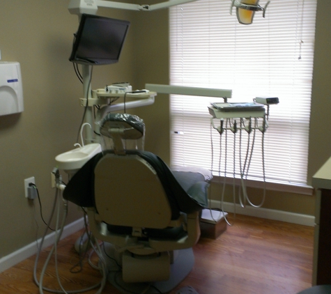 Advanced Dental Center - Freehold, NJ