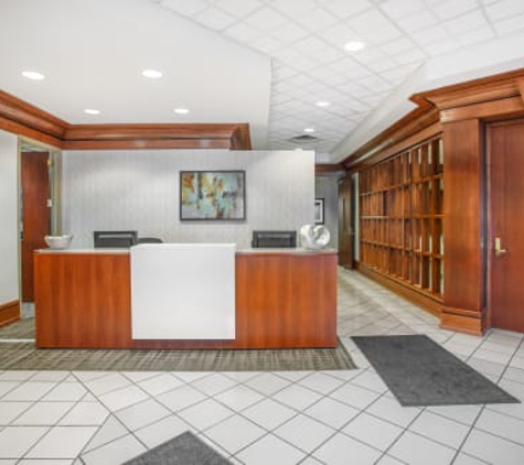Regus - Tennessee, Knoxville - Cedar Bluff (Office Suites Plus) - Knoxville, TN
