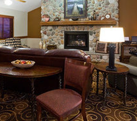 AmericInn Lodge & Suites - Austin, MN