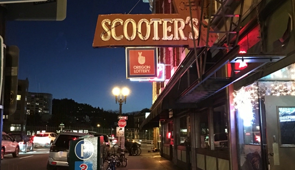 Scooter McQuades Cafe & Bar - Portland, OR