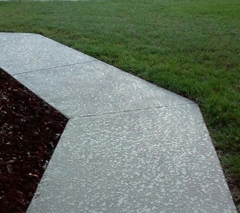 Custom Deck Design LLC - Bradenton, FL. Front walkway