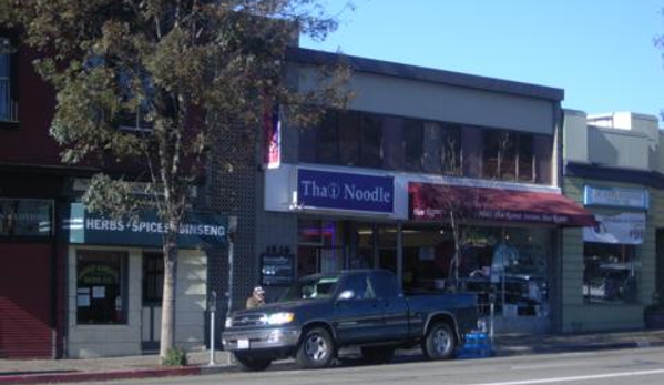 Bangkok Noodles & Thai BBQ - Berkeley, CA