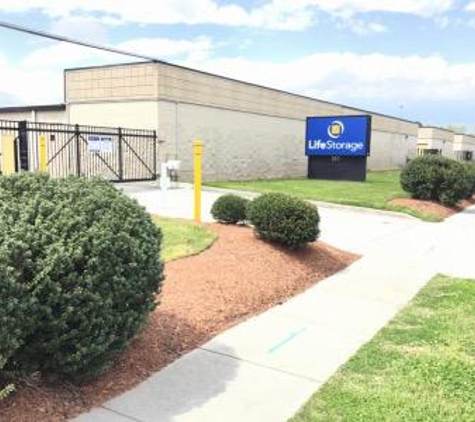 Life Storage - Virginia Beach, VA